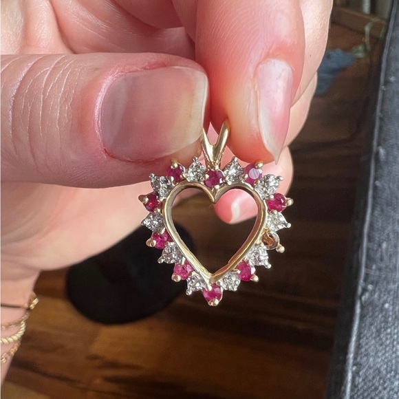 Diamond and ruby - Picture 2 of 13